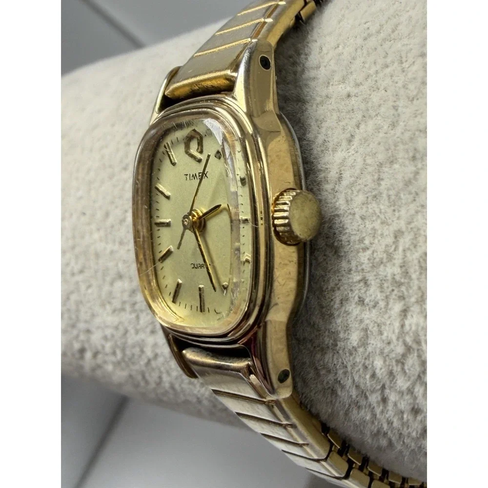 Timex Q New Battery S Cell Ladies Watch Vintage‎ 17MM 6